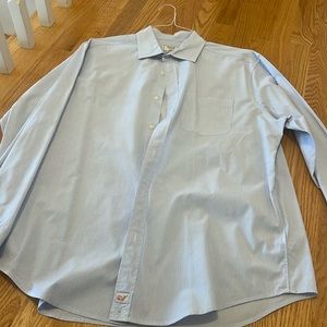 Vineyard vines, large men’s dress shirt. Smoke free/pet free home.